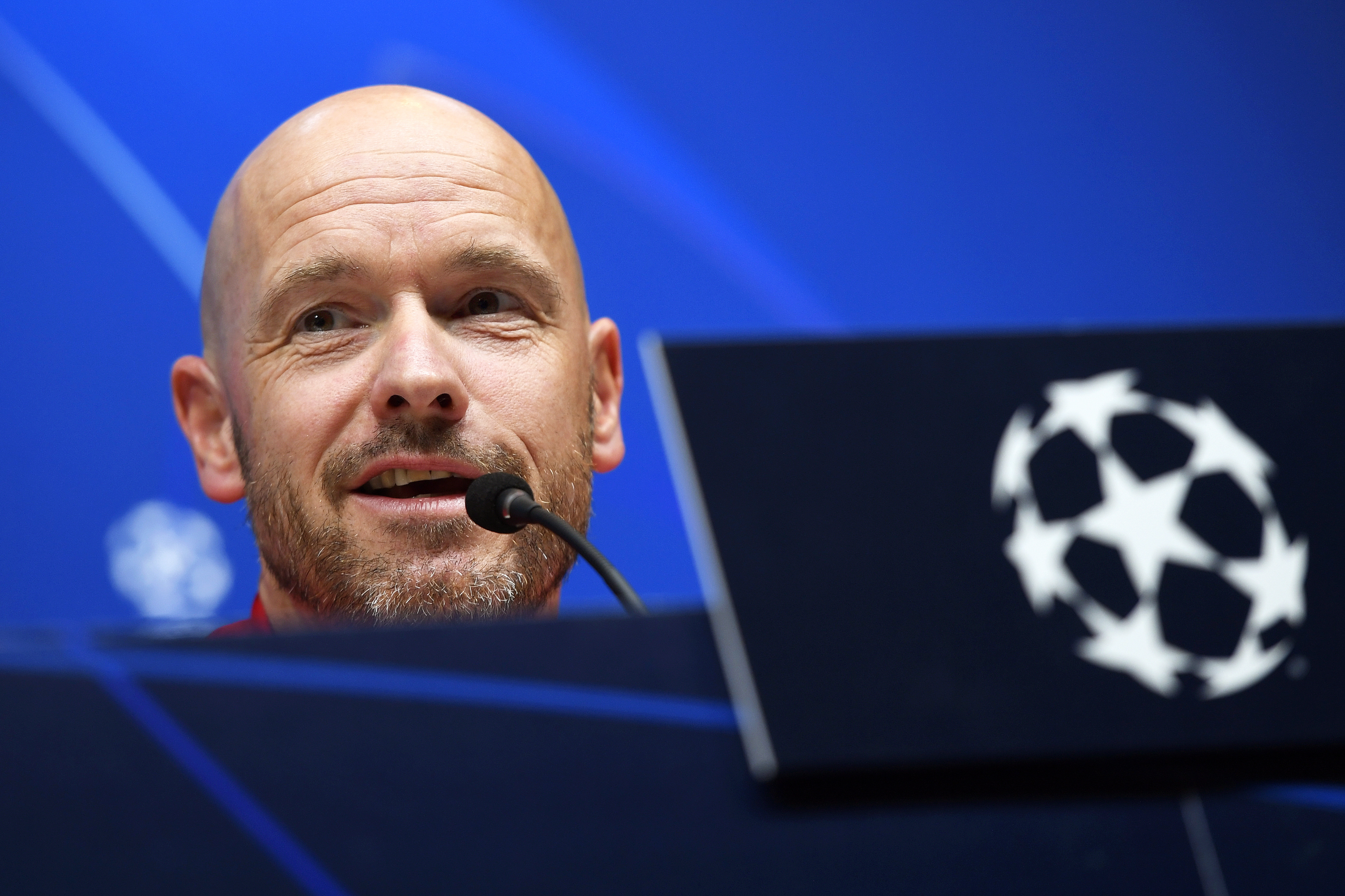 九游娱乐官网-包含训练课后阿贾克斯备战中超，绝杀压哨细节流出，赛场秩序良好，阵容厚度经受考验的词条