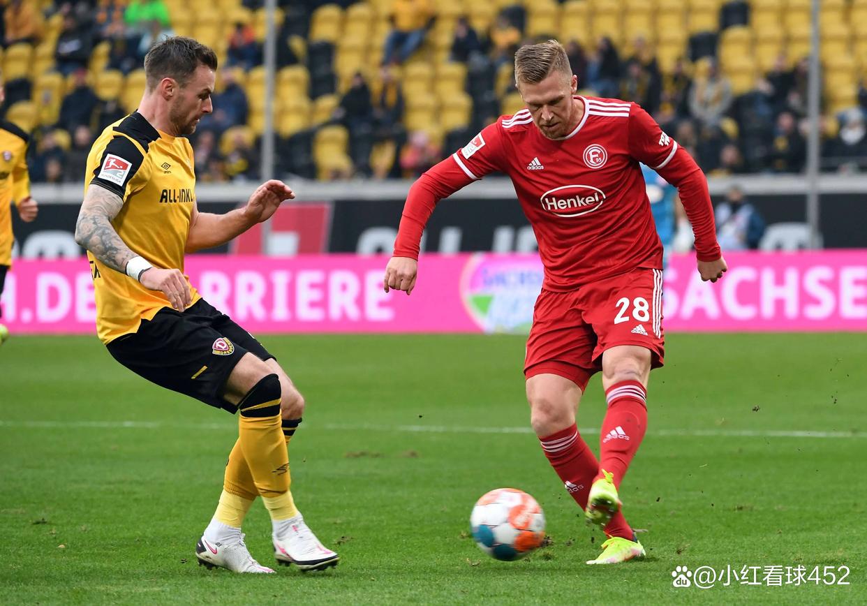 九游会-国际比赛日欧联焦点战，塞维利亚临场应变，引发热议，控场能力受关注(塞维利亚vs巴萨)