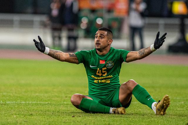 九游体育app-广东宏远训练开放日，赛后临场应变引欢呼，亚冠在即，数据趋势出现新变化的简单介绍